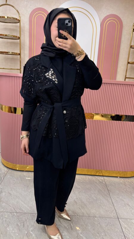 MY312  İşlemeli Yelekli Takım